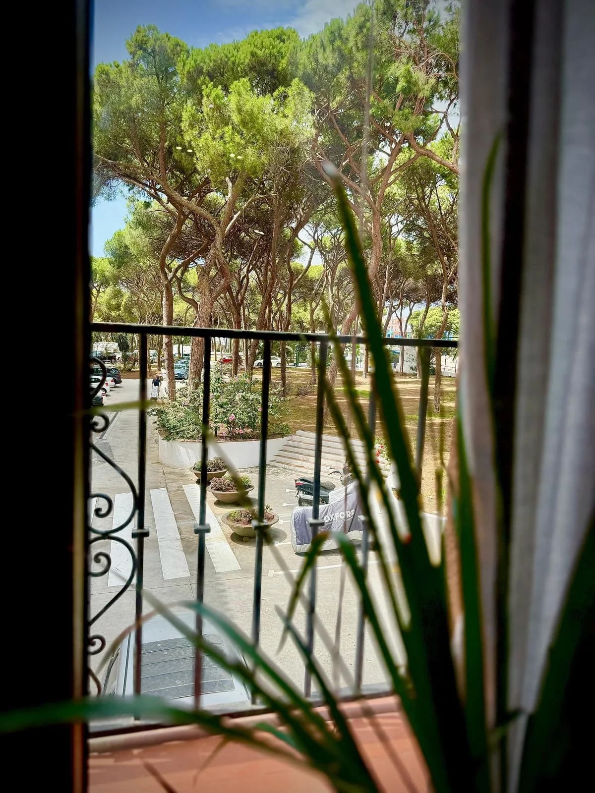 2 Bedroom Middle Floor Apartment for Sale in Calahonda, Málaga - Image 8