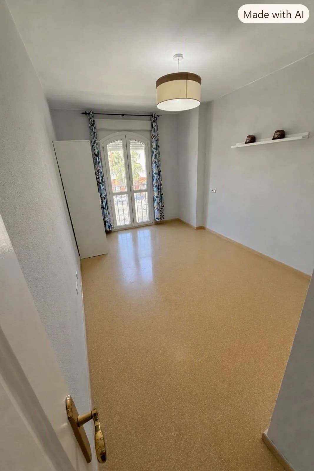 2 Bedroom Middle Floor Apartment for Sale in San Luis de Sabinillas, Málaga - Image 7