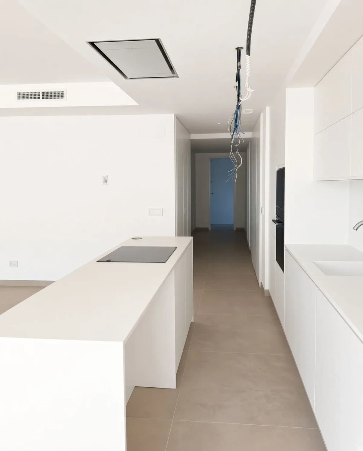 3 Bedroom Ground Floor Apartment for Sale in Bel Air, Málaga - Image 9