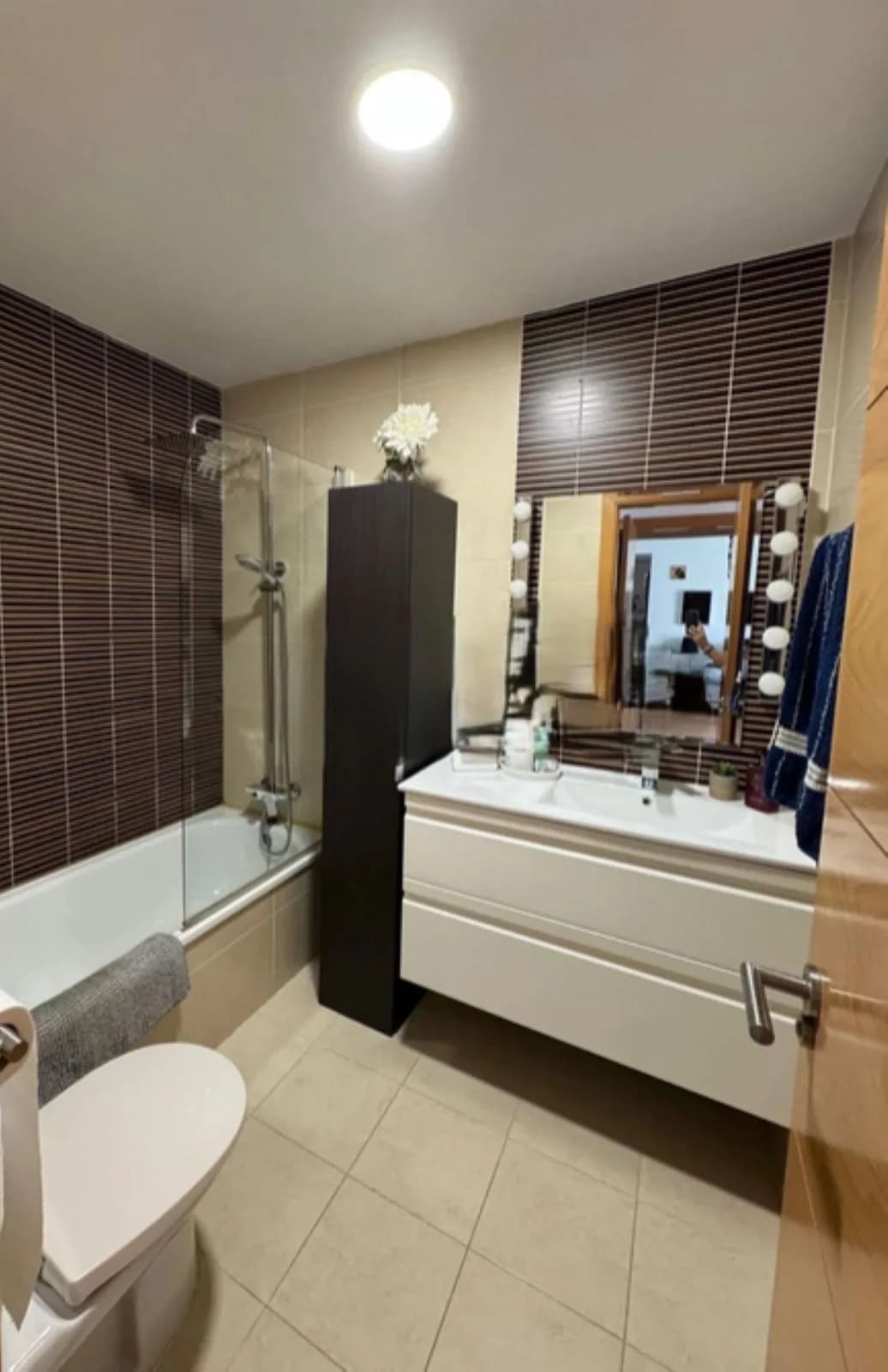 2 Bedroom Middle Floor Apartment for Sale in Benalmadena, Málaga - Image 6