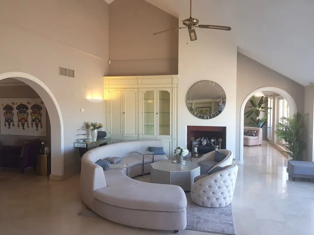 4 Bedroom Penthouse for Sale in Sotogrande Marina, Cádiz - Image 4