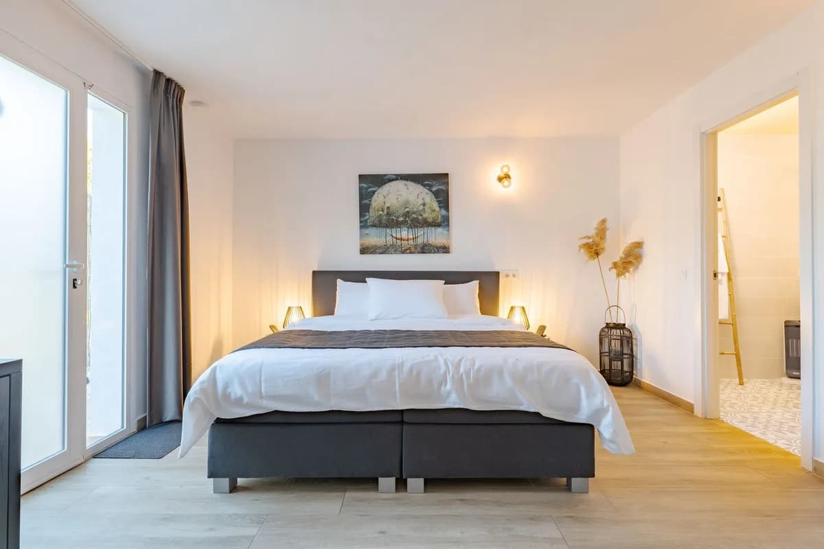 7 Bedroom Detached Villa for Sale in Alhaurín el Grande, Málaga - Image 5