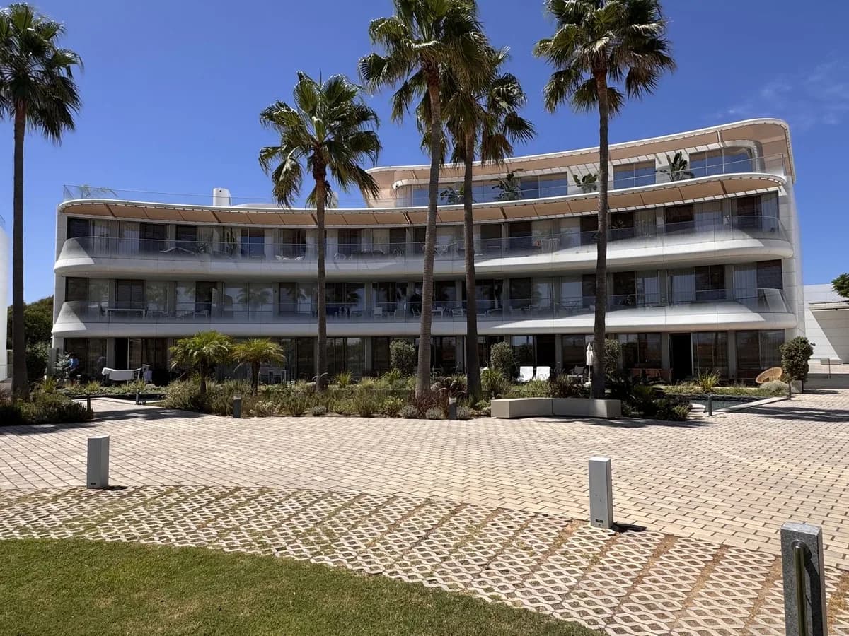 2 Bedroom Ground Floor Apartment for Sale in Estepona, Málaga - Image 3