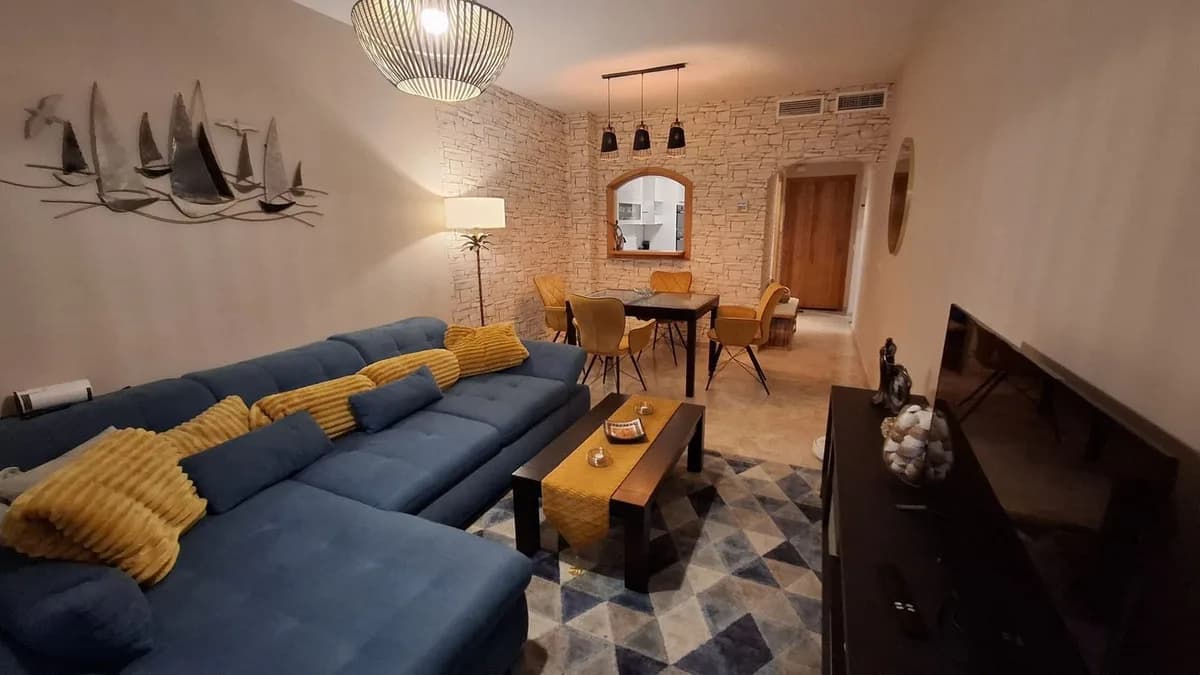 2 Bedroom Top Floor Apartment for Sale in Manilva, Málaga - Image 4