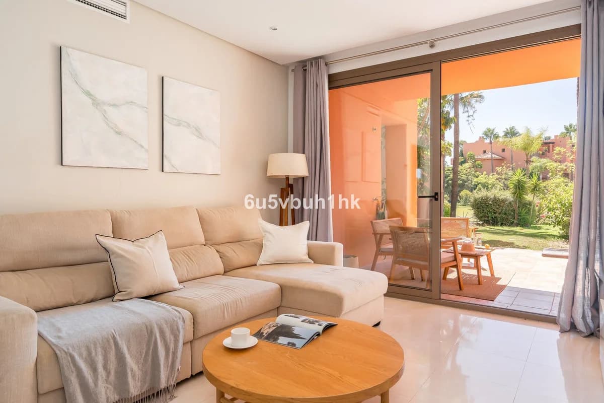 2 Bedroom Ground Floor Apartment for Sale in Estepona, Málaga