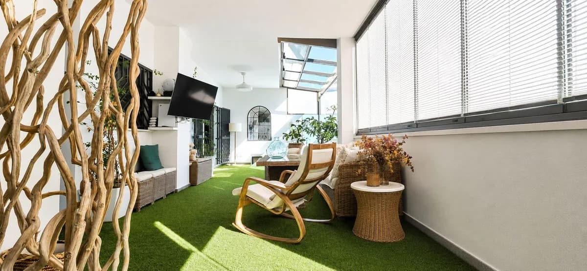 4 Bedroom Ground Floor Apartment for Sale in Torremolinos, Málaga - Image 3
