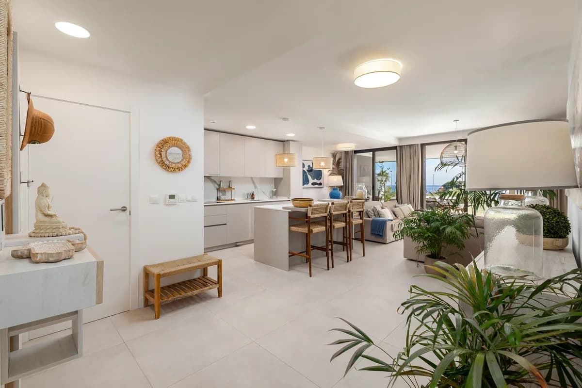 2 Bedroom Ground Floor Apartment for Sale in Casares, Málaga - Image 5