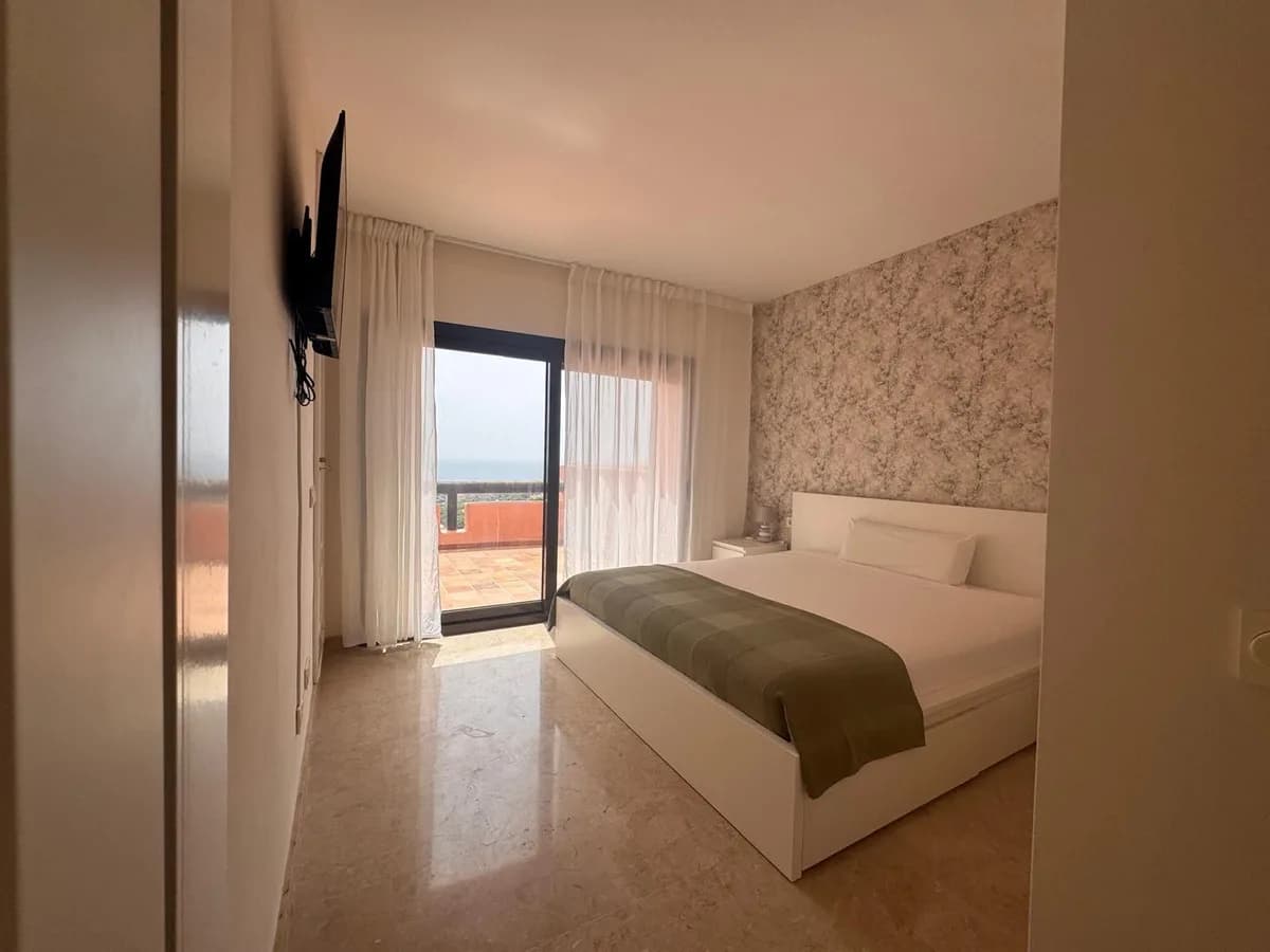 3 Bedroom Penthouse for Sale in Manilva, Málaga - Image 8