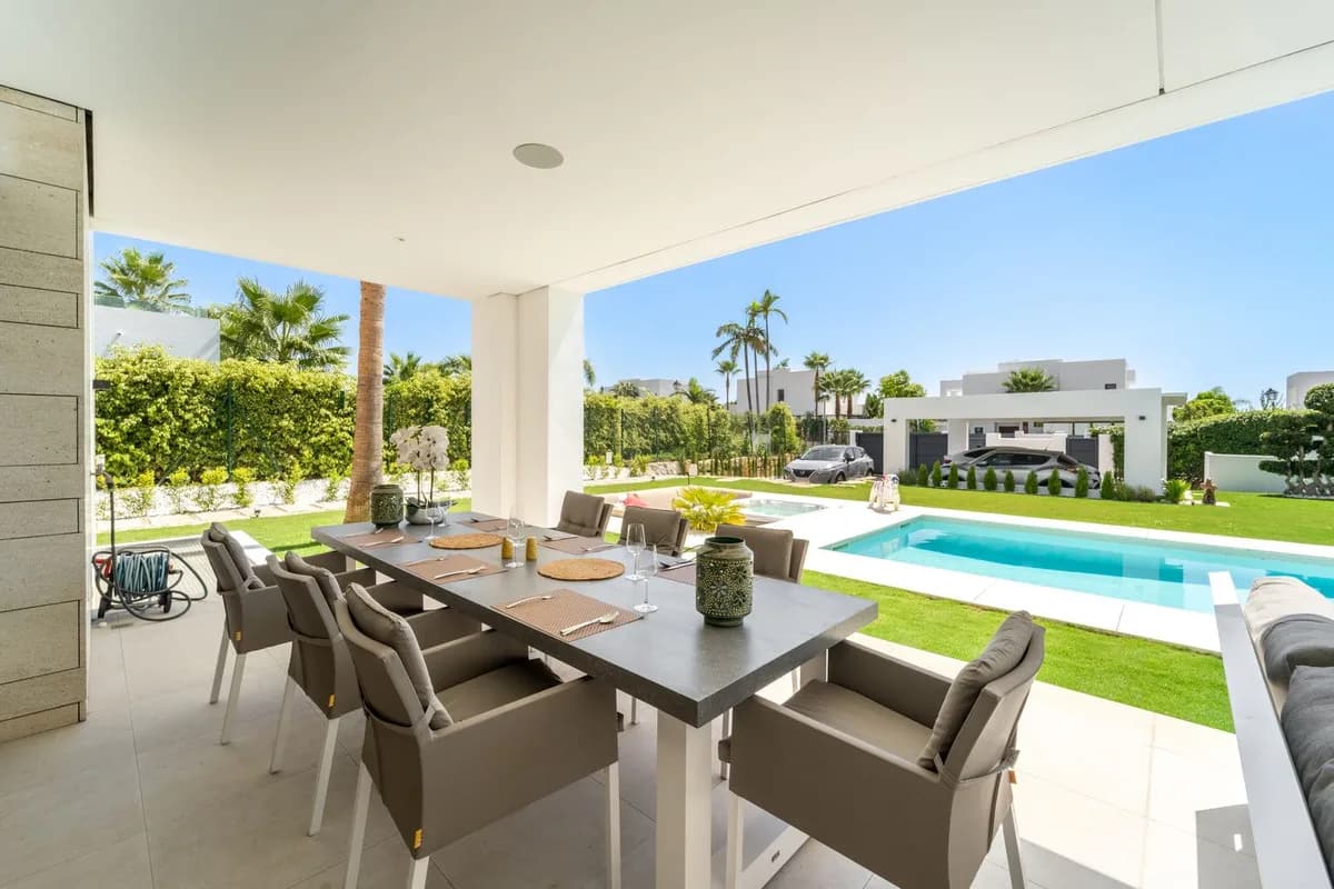 6 Bedroom Detached Villa for Sale in La Cala Golf, Málaga - Image 4