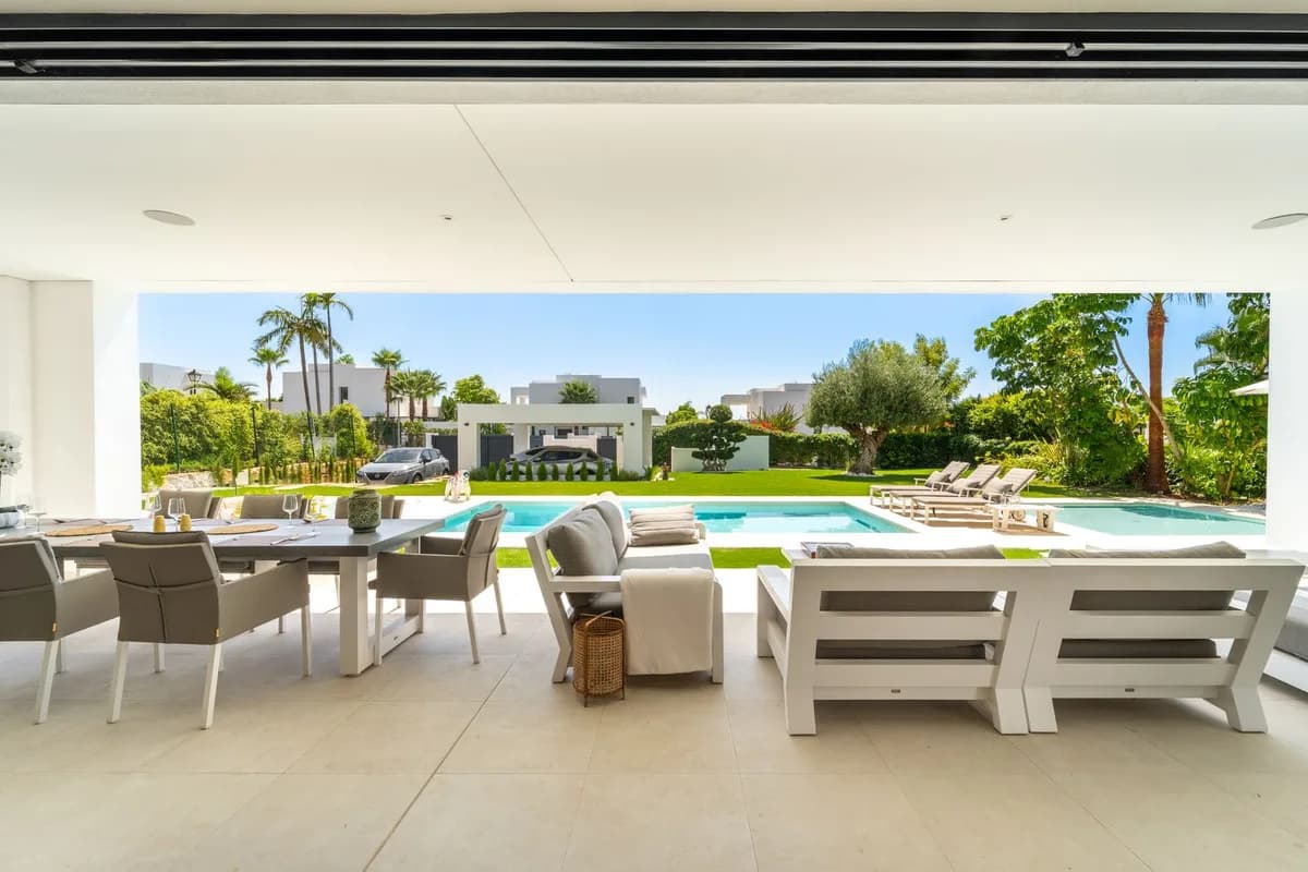 6 Bedroom Detached Villa for Sale in La Cala Golf, Málaga - Image 9