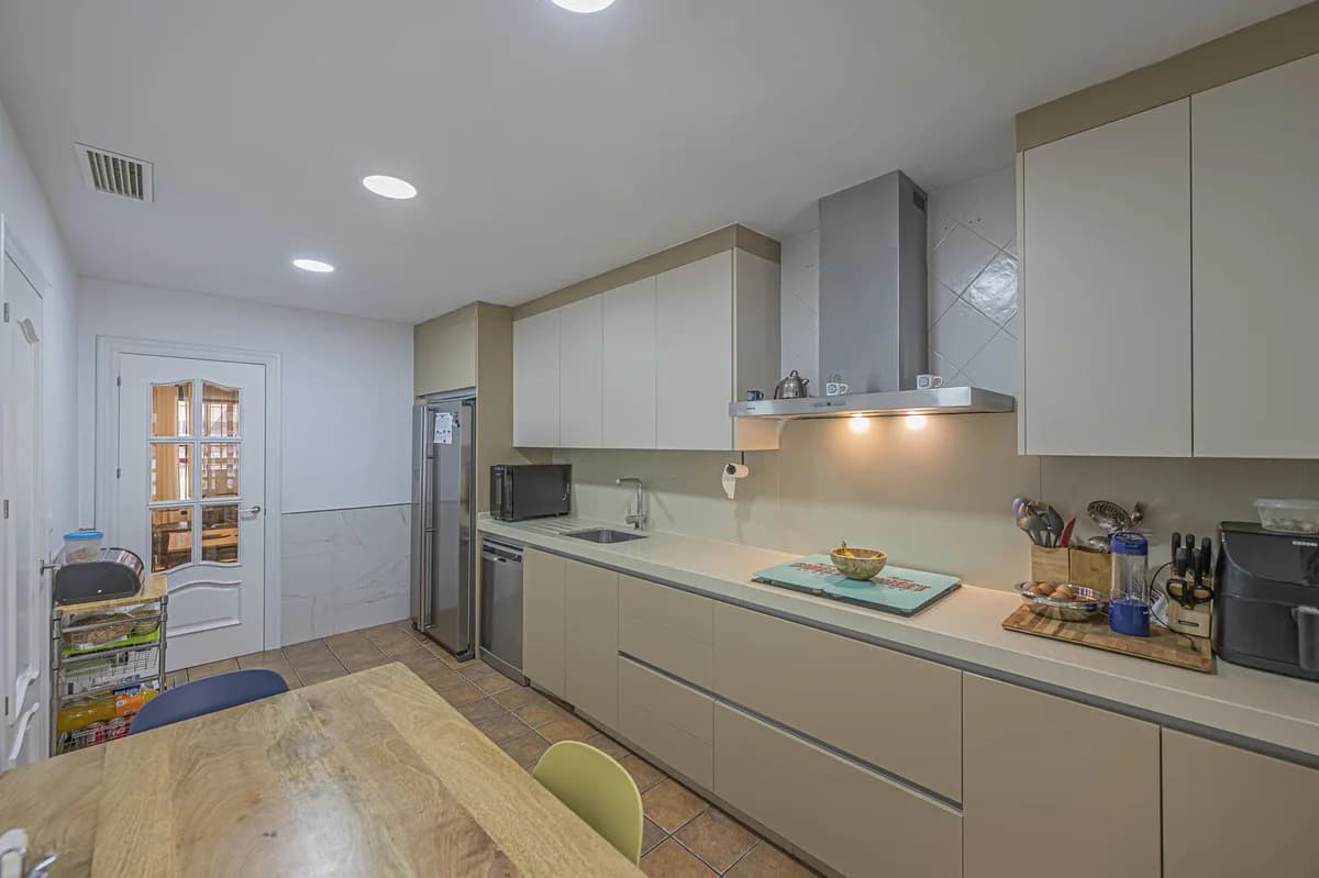 3 Bedroom Townhouse for Sale in Nagüeles, Málaga - Image 8