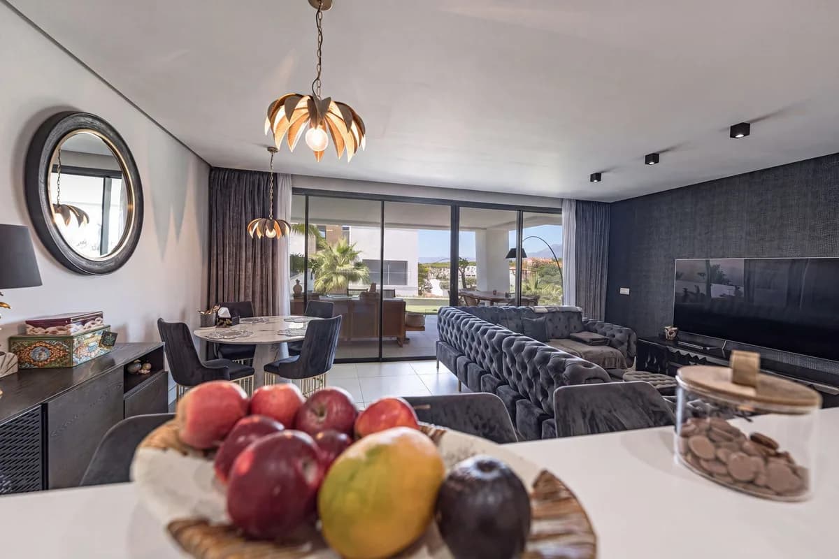 3 Bedroom Duplex for Sale in Cabopino, Málaga - Image 6