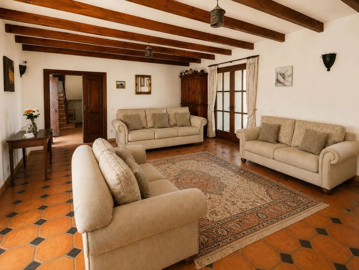 4 Bedroom Finca - Cortijo for Sale in Casares, Málaga - Image 7