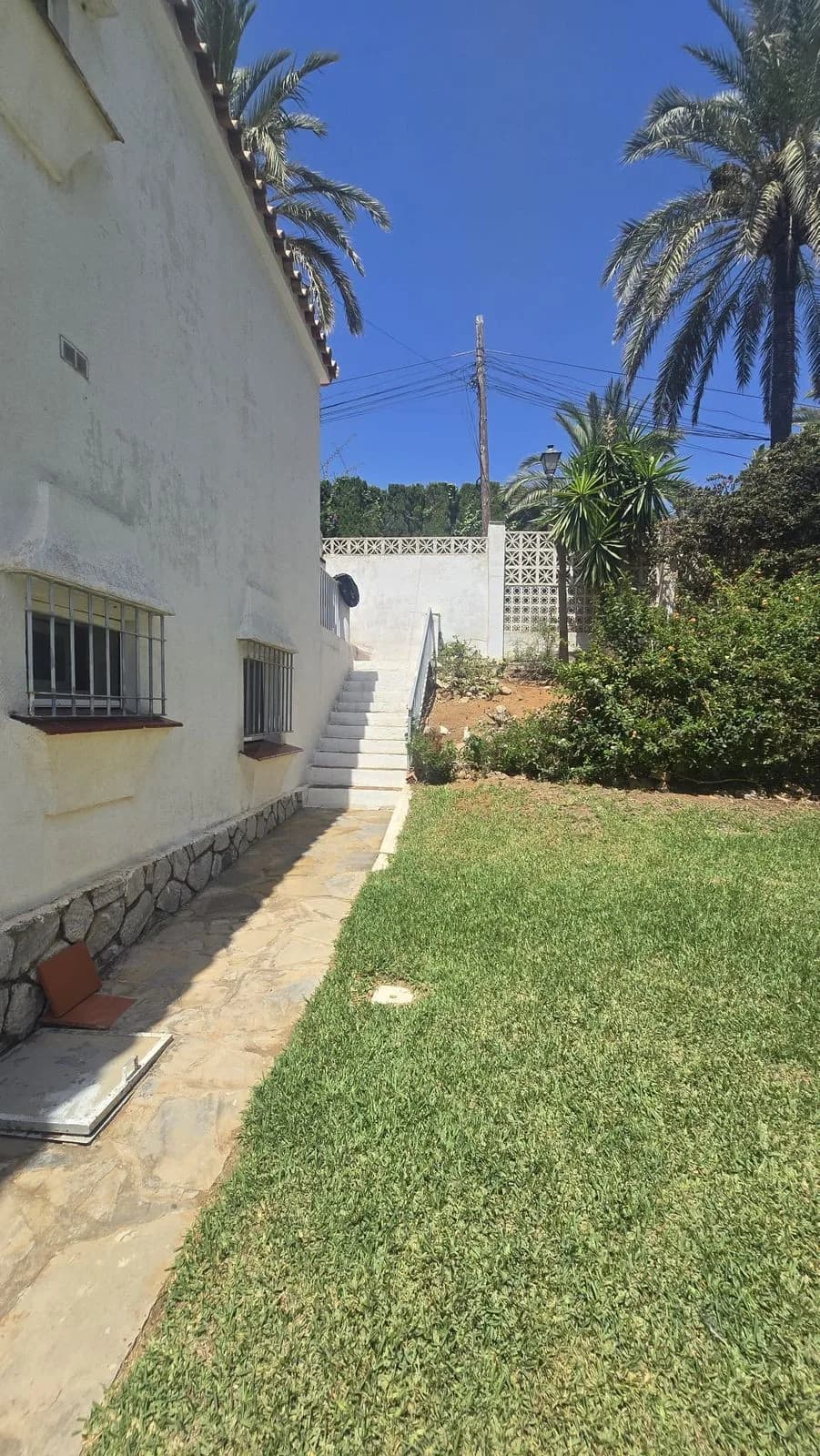 2 Bedroom Detached Villa for Sale in Marbesa, Málaga - Image 6