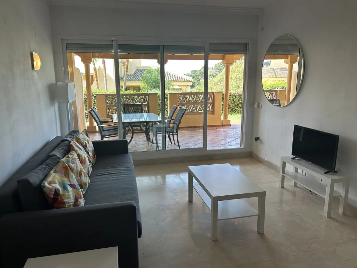 2 Bedroom Ground Floor Apartment for Sale in Elviria, Málaga - Image 5
