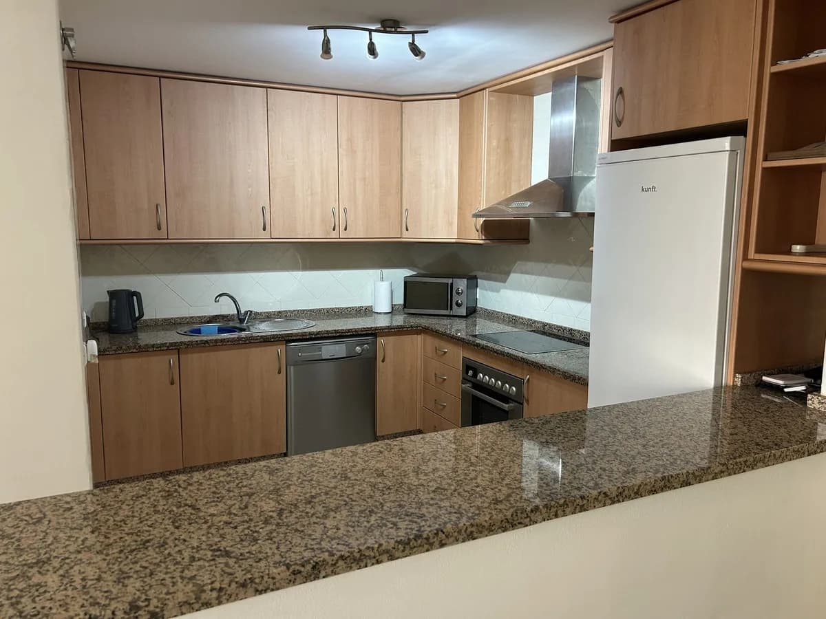2 Bedroom Ground Floor Apartment for Sale in Elviria, Málaga - Image 9