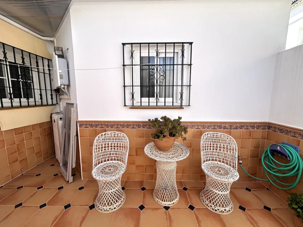 4 Bedroom Townhouse for Sale in San Pedro de Alcántara, Málaga - Image 6