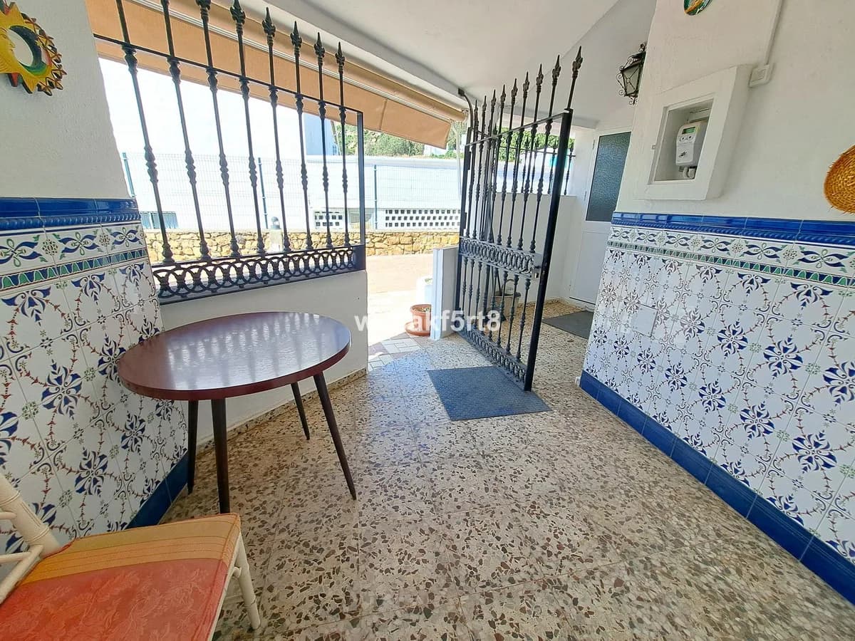 3 Bedroom Townhouse for Sale in La Duquesa, Málaga - Image 5
