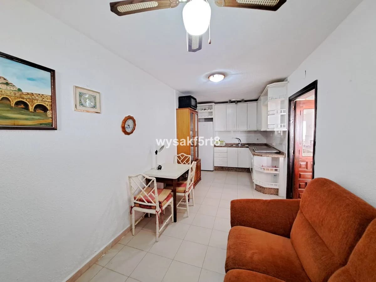 3 Bedroom Townhouse for Sale in La Duquesa, Málaga - Image 7