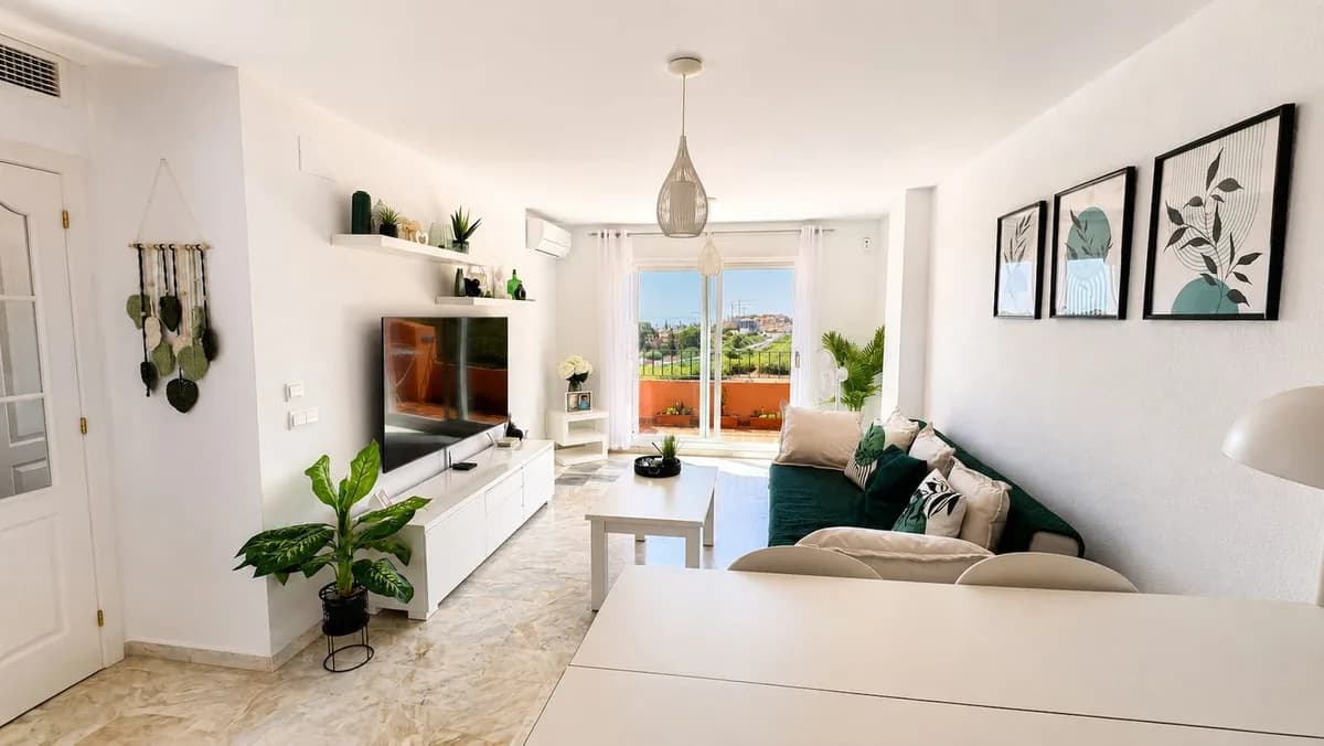 1 Bedroom Penthouse for Sale in La Duquesa, Málaga - Image 6