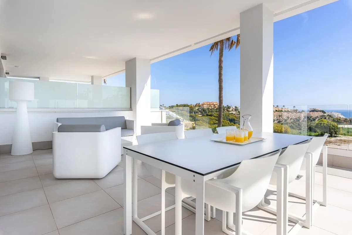 2 Bedroom Ground Floor Apartment for Sale in Mijas, Málaga - Image 3