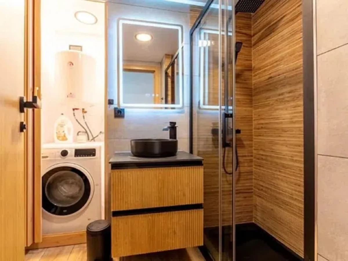 2 Bedroom Middle Floor Apartment for Sale in Torreblanca, Málaga - Image 5