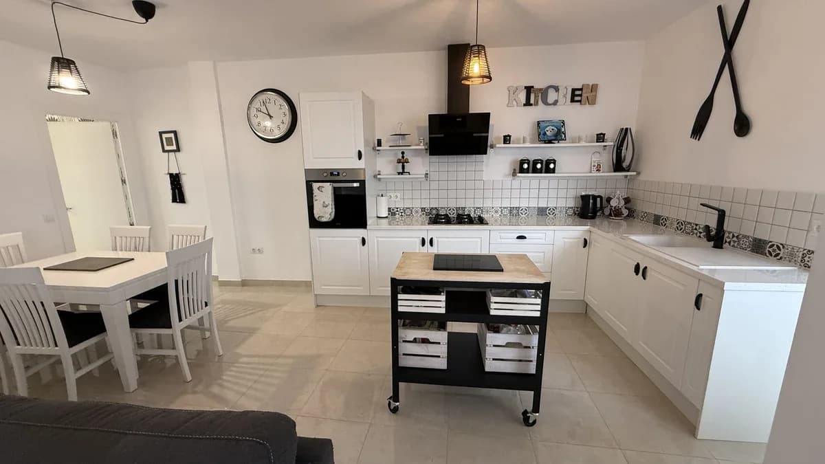 7 Bedroom Townhouse for Sale in Alhaurín el Grande, Málaga - Image 7
