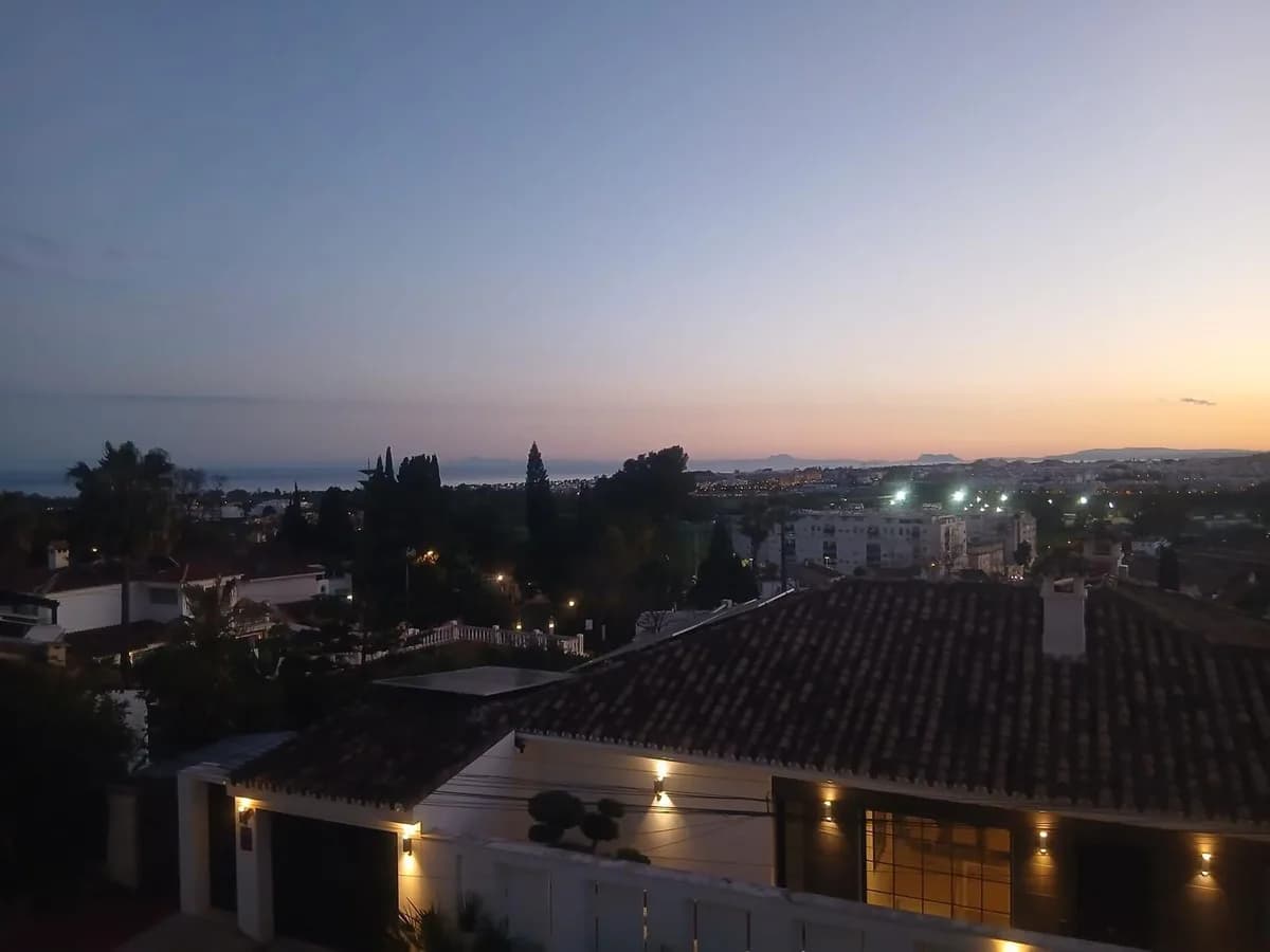 3 Bedroom Semi-Detached House for Sale in Nueva Andalucía, Málaga - Image 4