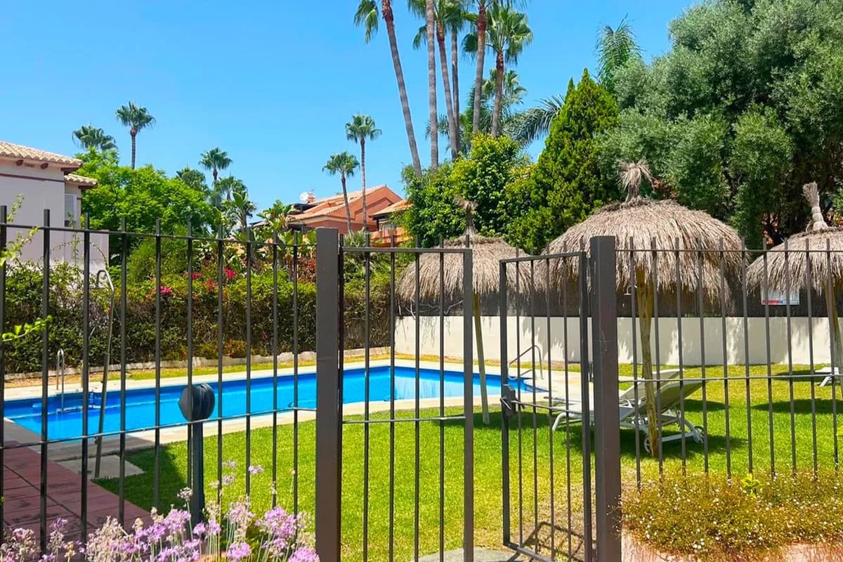 4 Bedroom Townhouse for Sale in San Pedro de Alcántara, Málaga