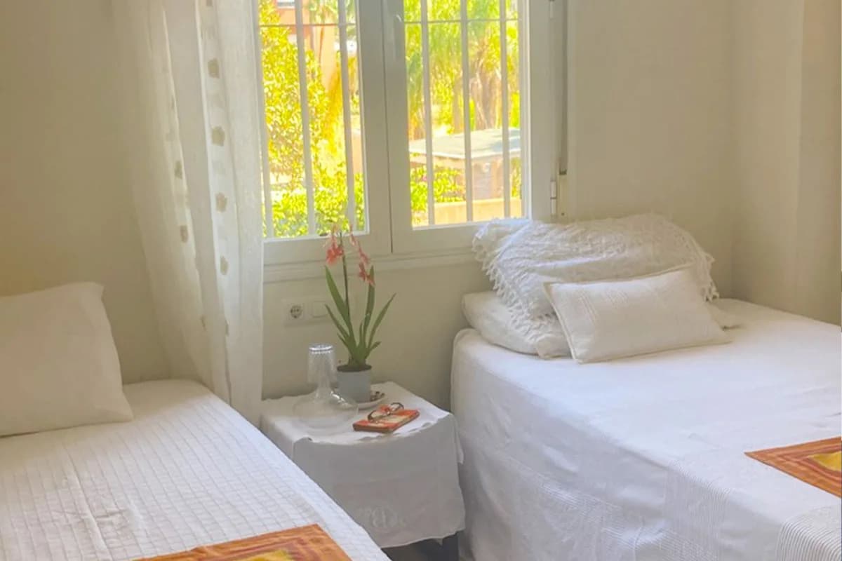 4 Bedroom Townhouse for Sale in San Pedro de Alcántara, Málaga - Image 7