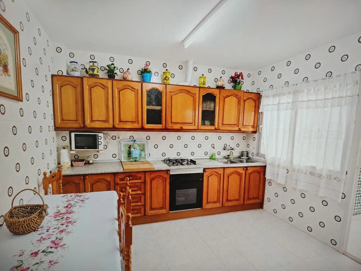 5 Bedroom Townhouse for Sale in Victoria Eugenia, Málaga - Image 6