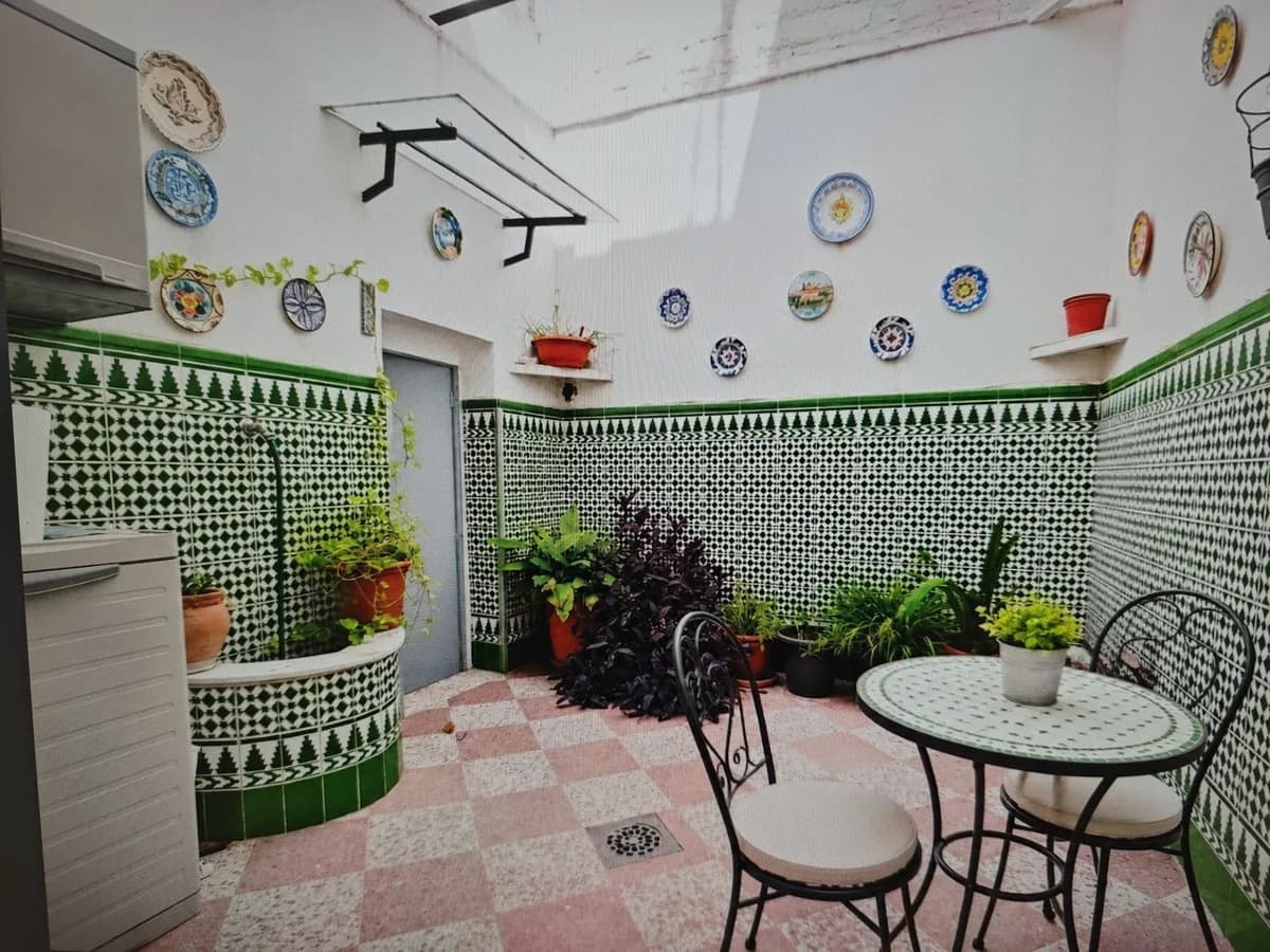 5 Bedroom Townhouse for Sale in Victoria Eugenia, Málaga - Image 8