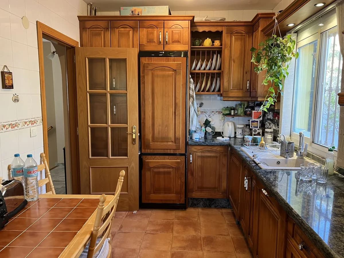 3 Bedroom Townhouse for Sale in Mijas, Málaga - Image 2