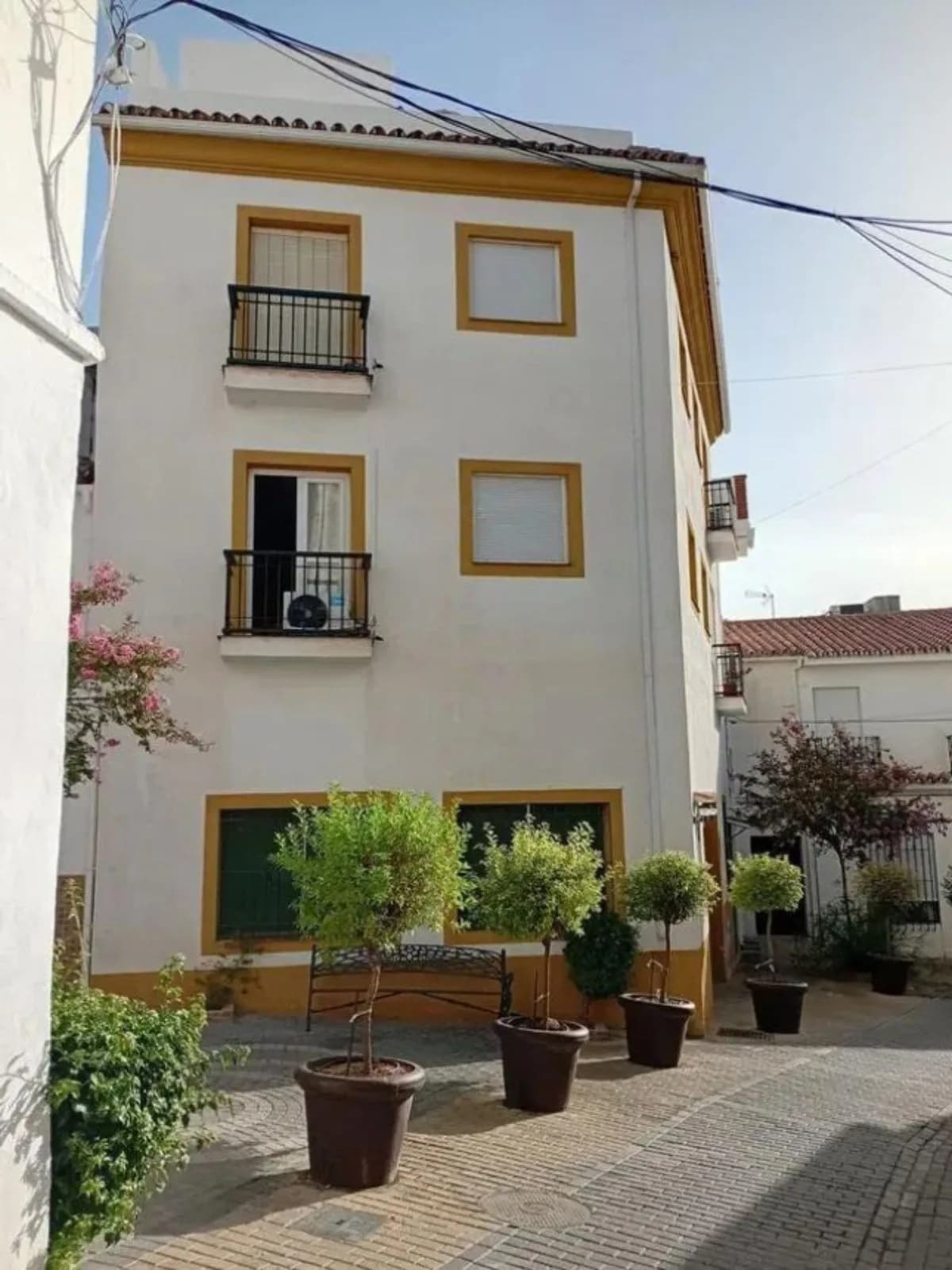 1 Bedroom Middle Floor Apartment for Sale in Monda, Málaga