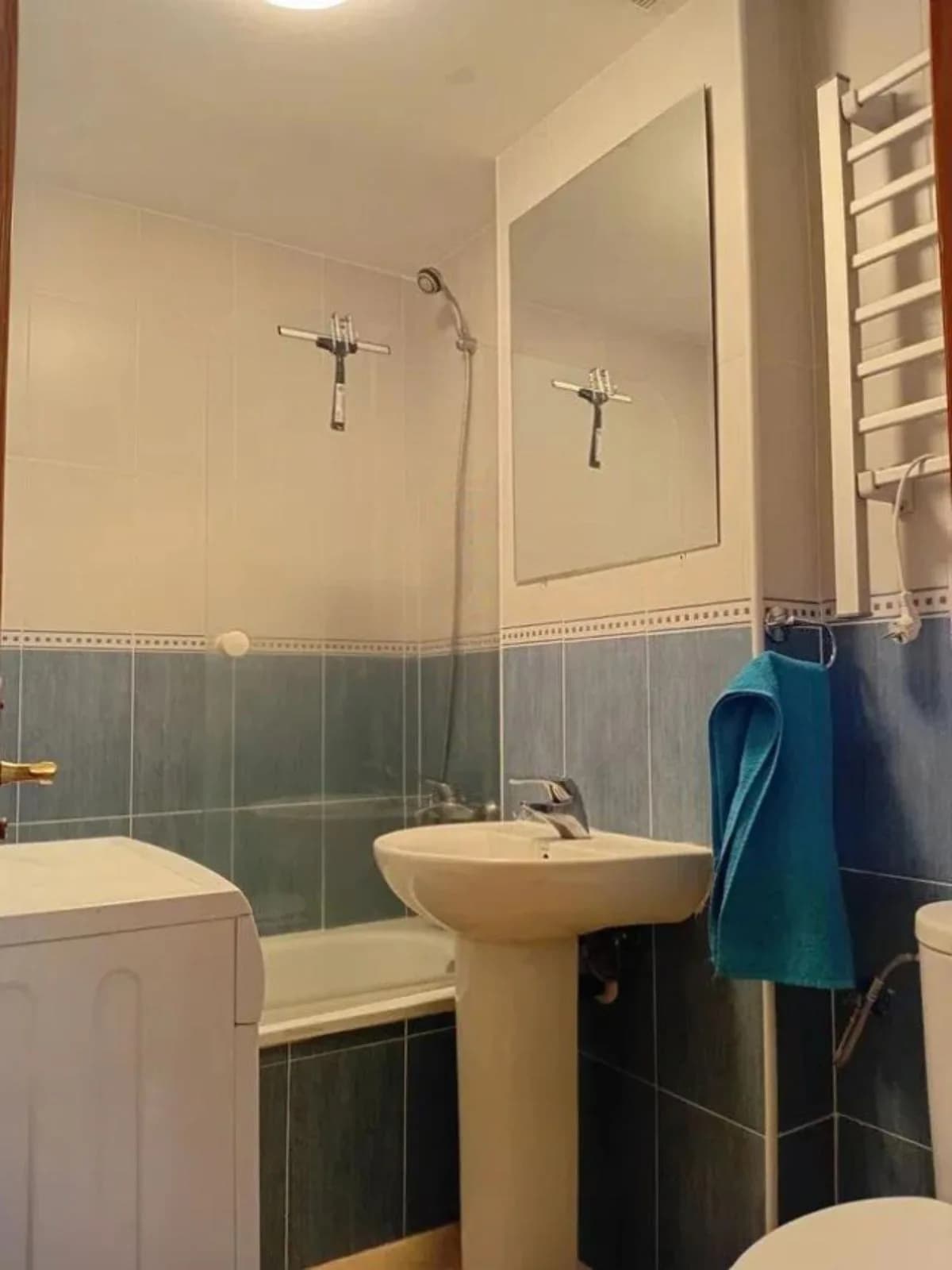 1 Bedroom Middle Floor Apartment for Sale in Monda, Málaga - Image 5