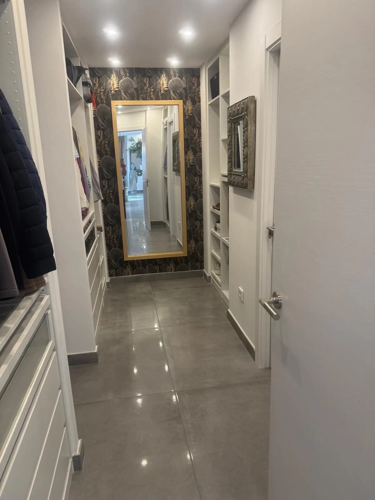 2 Bedroom Top Floor Apartment for Sale in Fuengirola, Málaga - Image 9