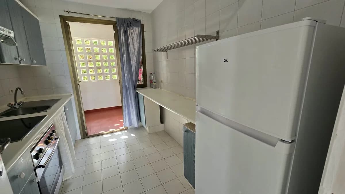 2 Bedroom Top Floor Apartment for Sale in Riviera del Sol, Málaga - Image 8