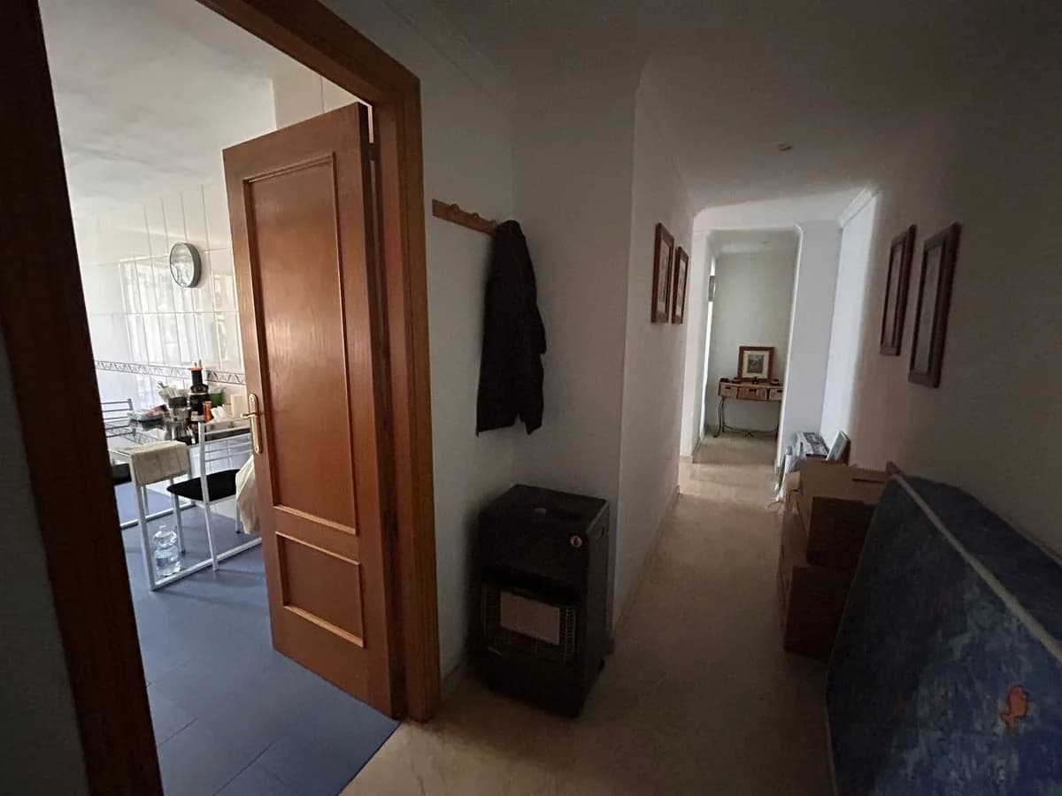 2 Bedroom Top Floor Apartment for Sale in Selwo, Málaga - Image 9