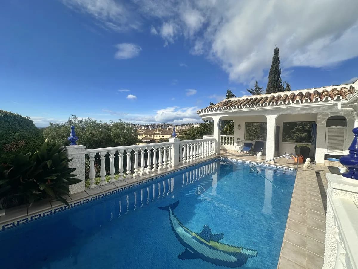 3 Bedroom Detached Villa for Sale in Calahonda, Málaga - Image 7