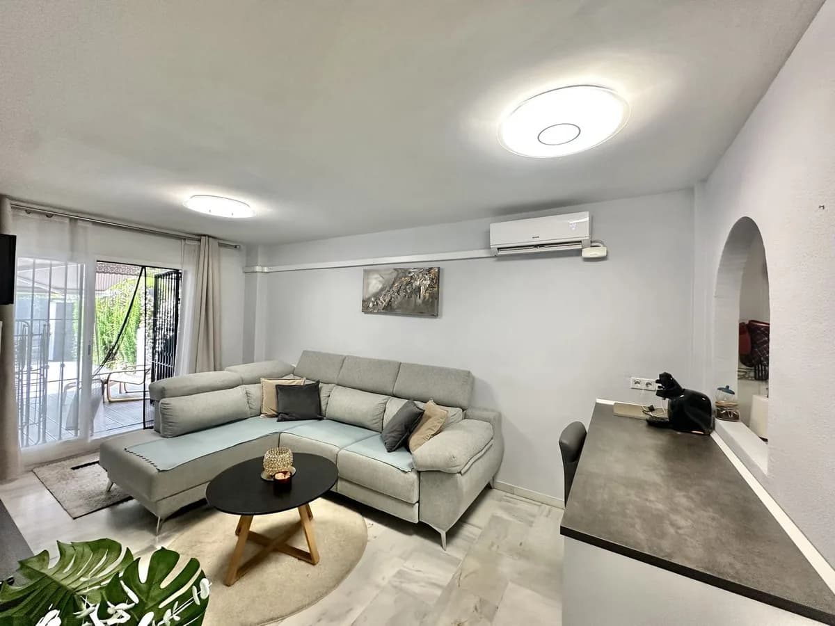 2 Bedroom Ground Floor Apartment for Sale in La Cala de Mijas, Málaga - Image 7