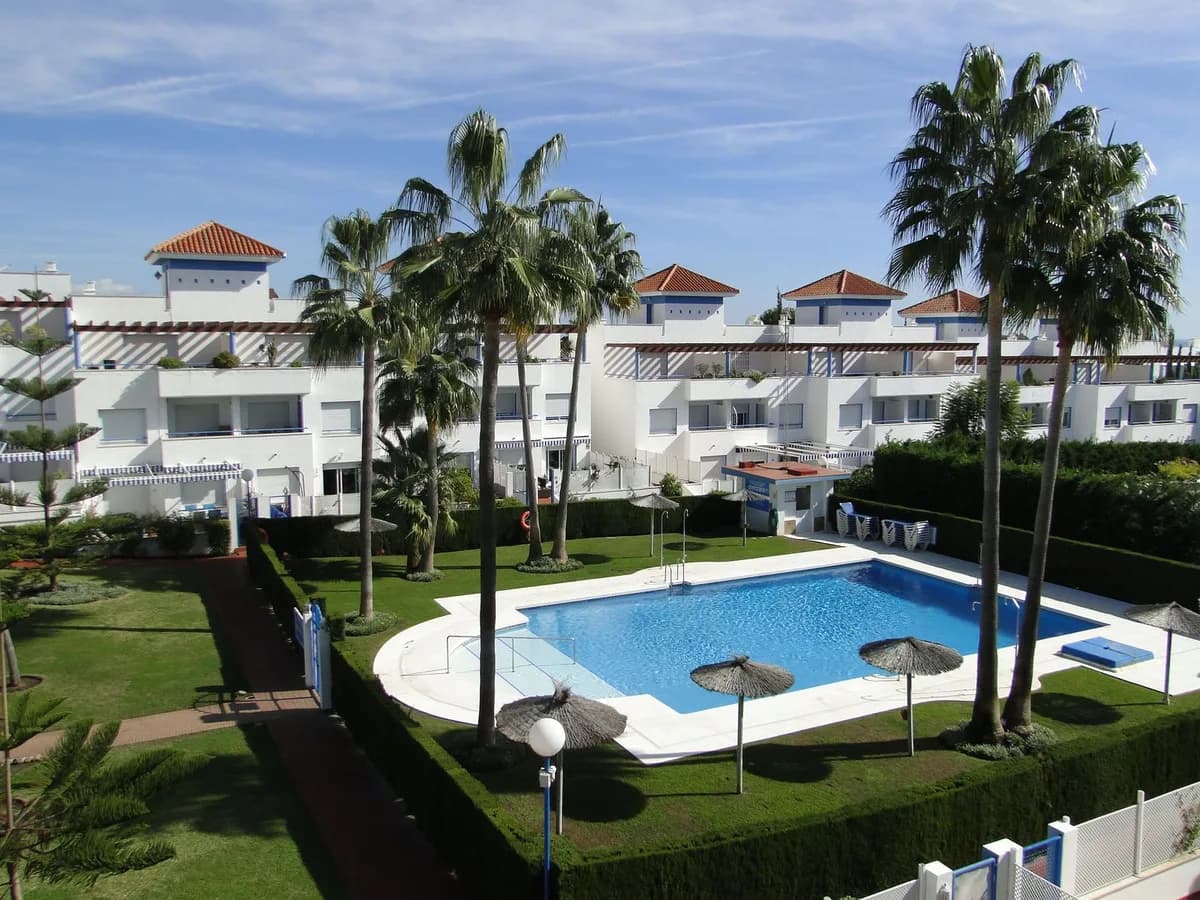 5 Bedroom Townhouse for Sale in Bel Air, Málaga