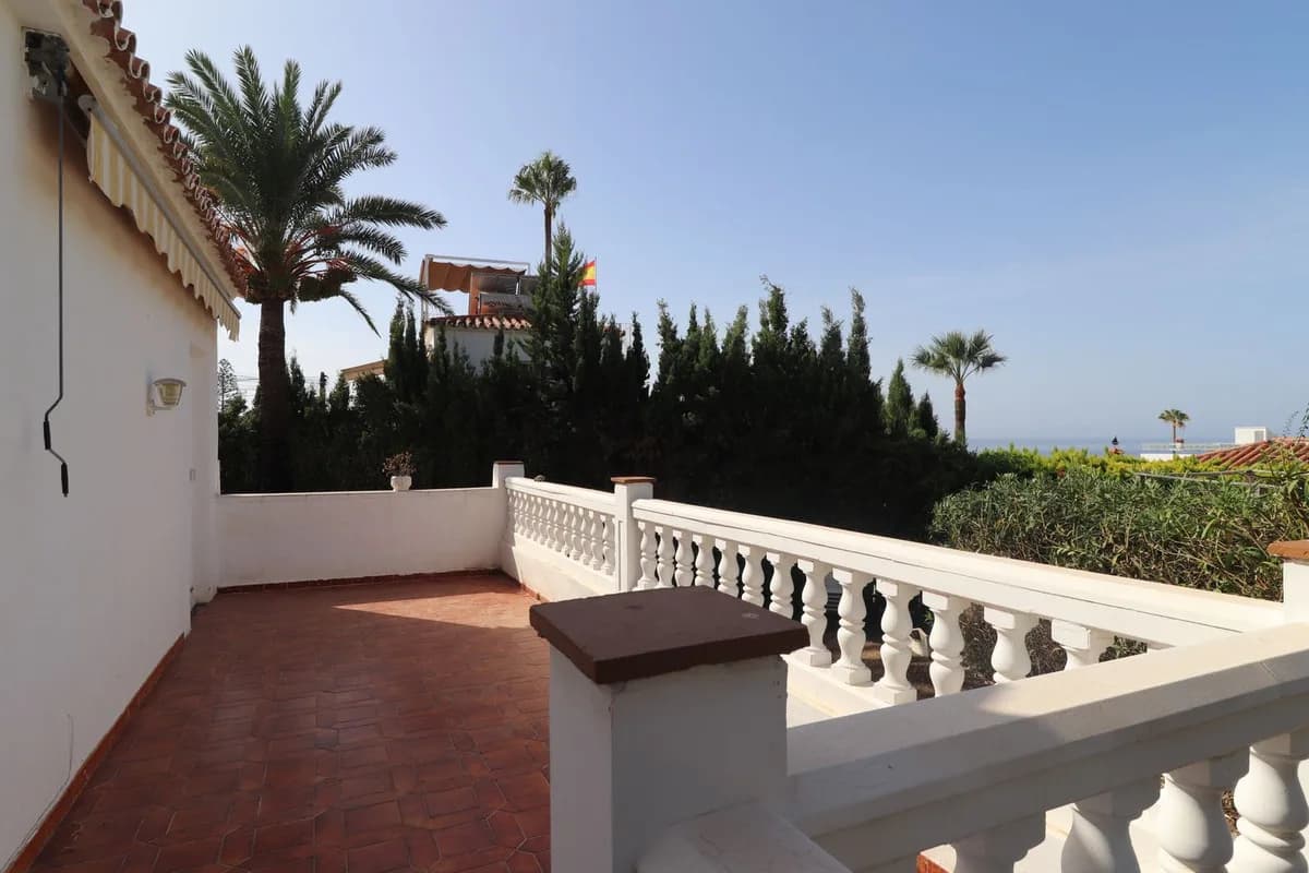 1 Bedroom Detached Villa for Sale in El Faro, Málaga - Image 2