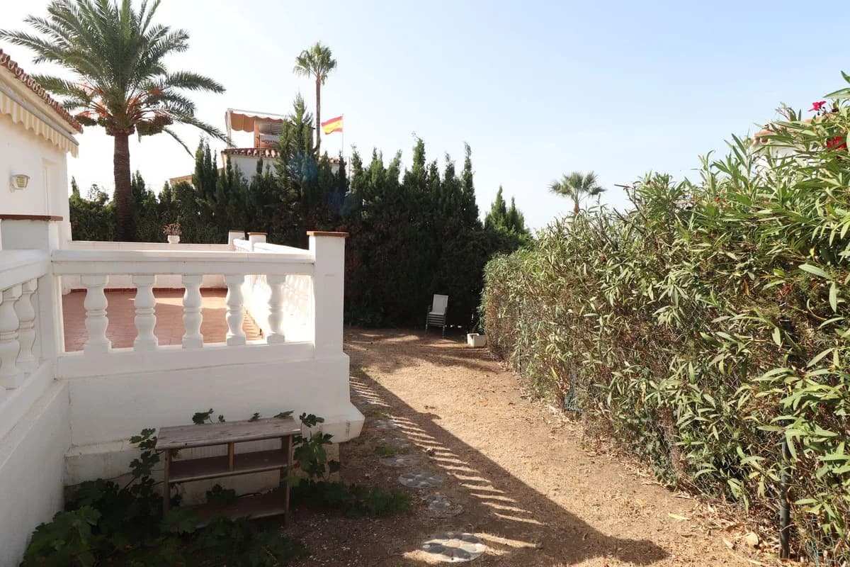 1 Bedroom Detached Villa for Sale in El Faro, Málaga - Image 8