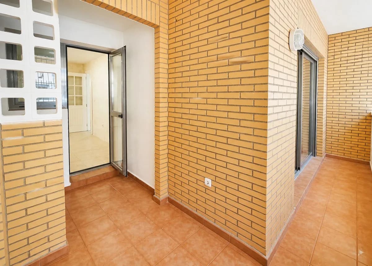 2 Bedroom Ground Floor Apartment for Sale in San Pedro de Alcántara, Málaga - Image 9