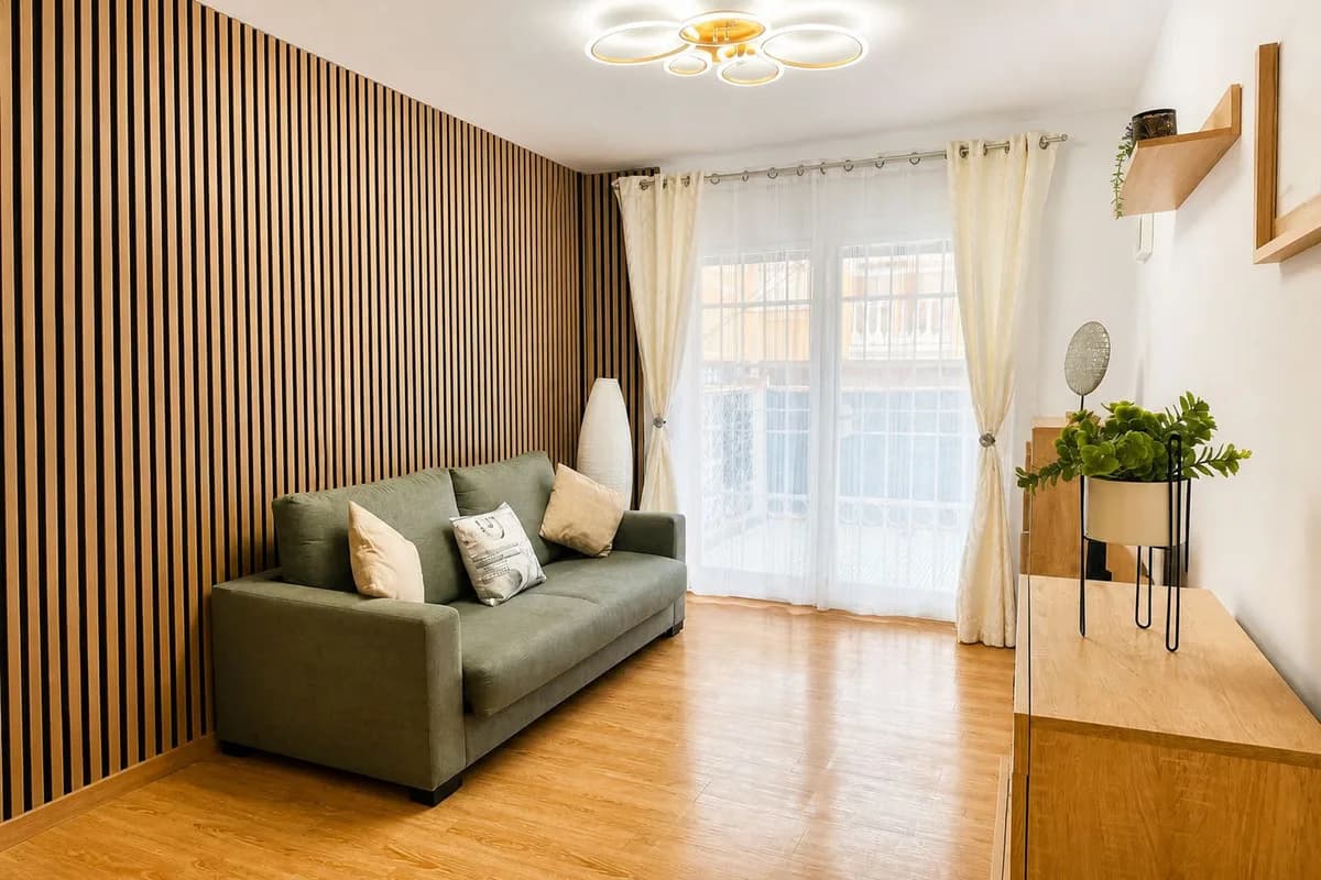 3 Bedroom Semi-Detached House for Sale in San Luis de Sabinillas, Málaga - Image 2