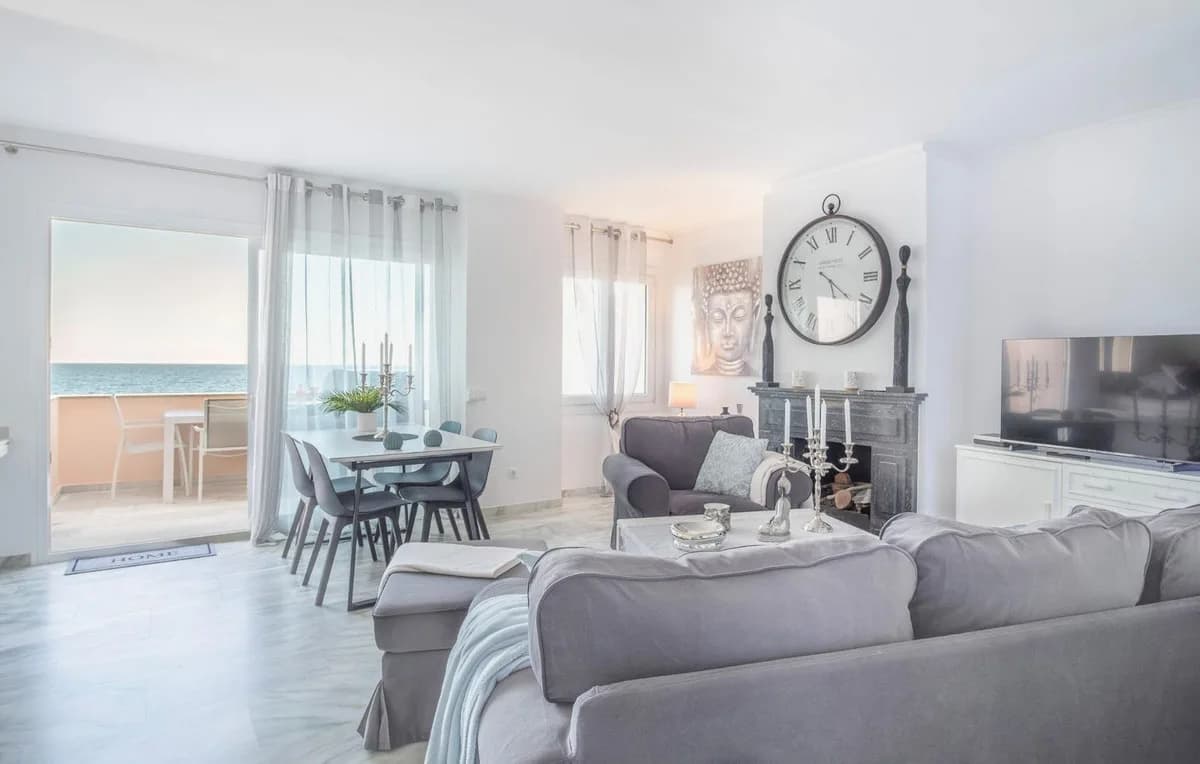 2 Bedroom Penthouse Duplex for Sale in Estepona, Málaga - Image 6