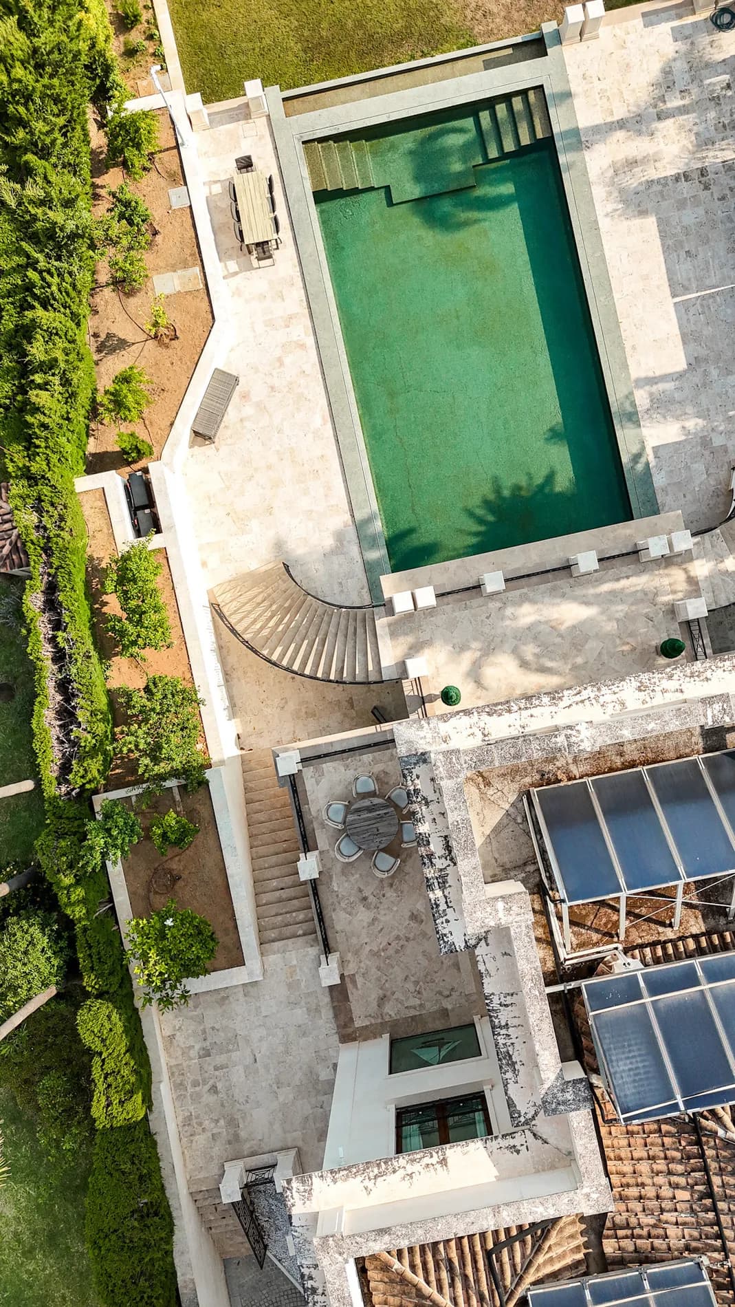 8 Bedroom Detached Villa for Sale in Sierra Blanca, Málaga - Image 9