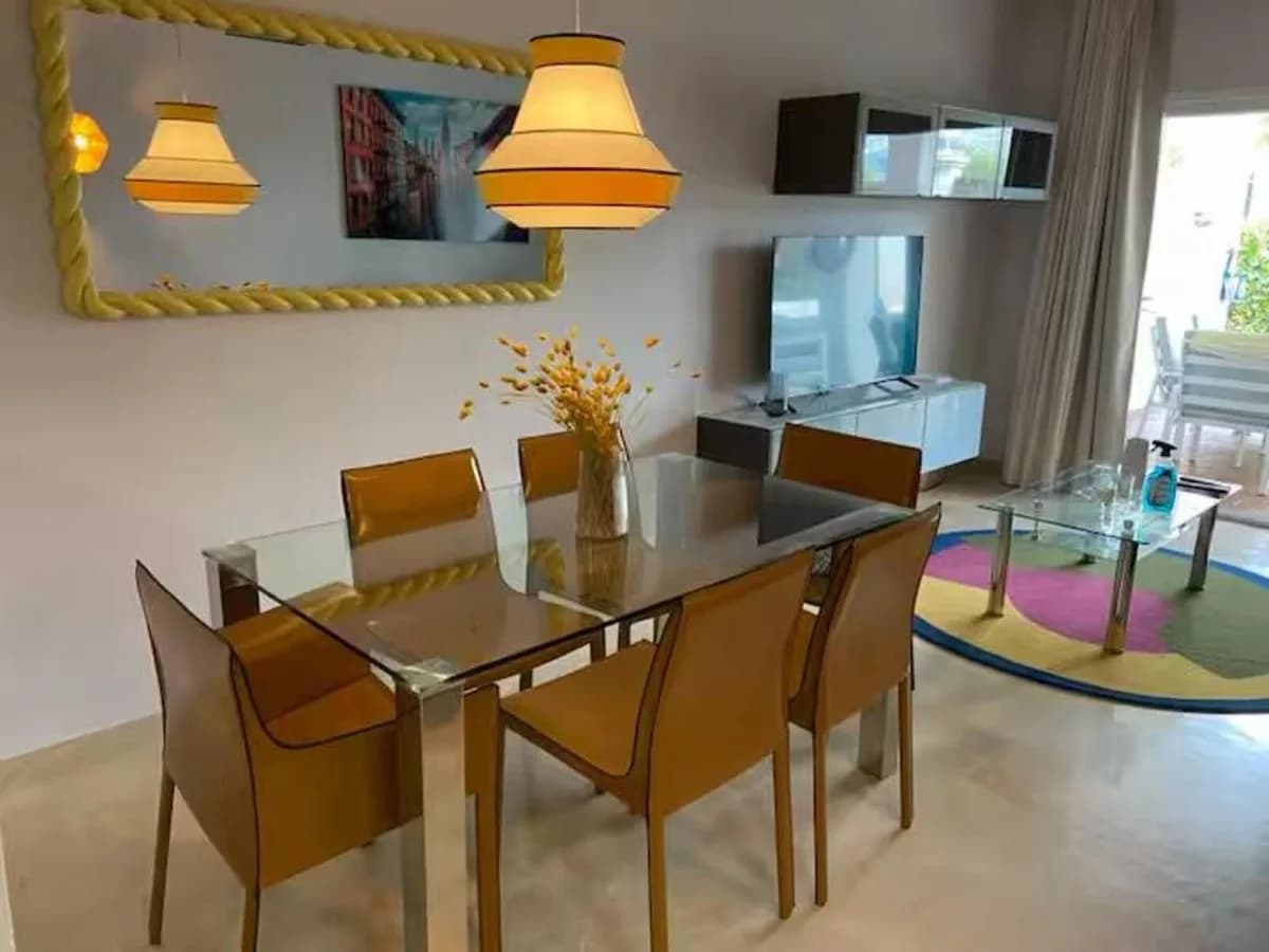 2 Bedroom Ground Floor Apartment for Sale in Aloha, Málaga - Image 4
