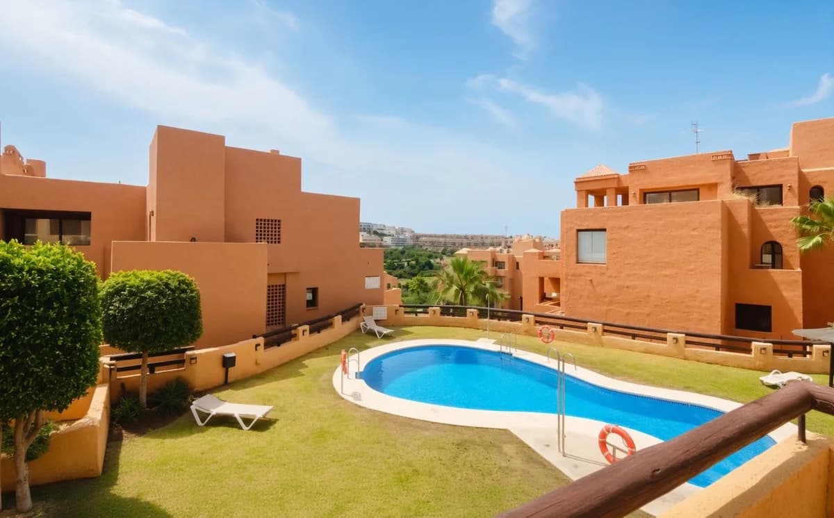 2 Bedroom Ground Floor Apartment for Sale in La Duquesa, Málaga