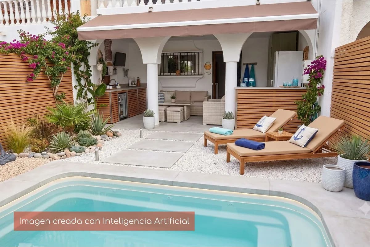 3 Bedroom Townhouse for Sale in Benalmadena, Málaga - Image 2